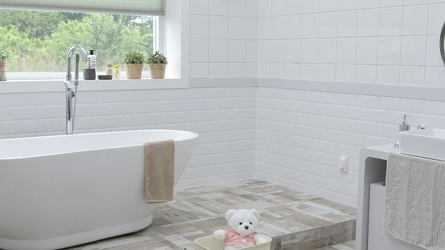 Lino salle de bain ou sol vinyle salle de bain ?