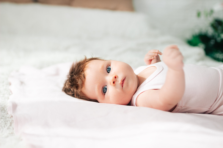 Sur quoi peut-on se baser pour connaître la couleur des yeux d’un nouveau-né ?